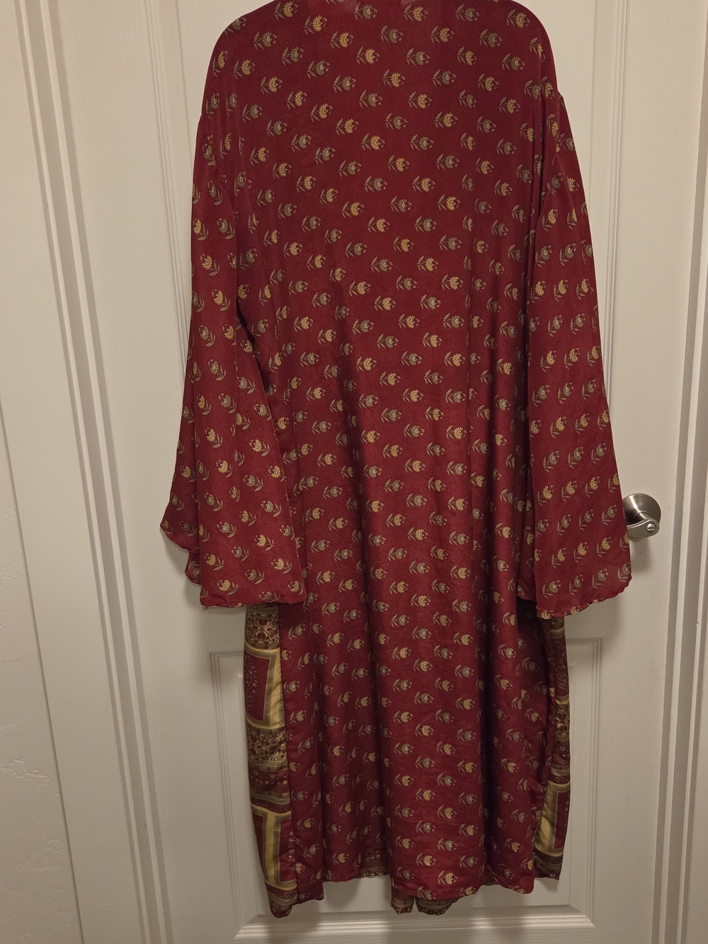 Kantha Bae Luxe Rasgulla Silk Spellbound Kimono - Picture 4 of 7